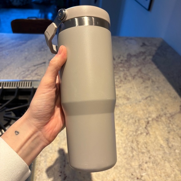 Stanley 30 oz. IceFlow 2.0 Flip Straw Tumbler - Picture 4 of 4